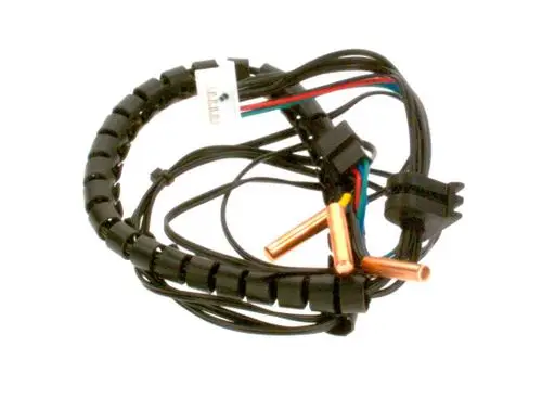Kabel mit mehreren Leitungen und zwei Kupferanschlüssen. Komponente von Bosch, möglicherweise für einen NTC-Sensor oder Temperaturregelung.